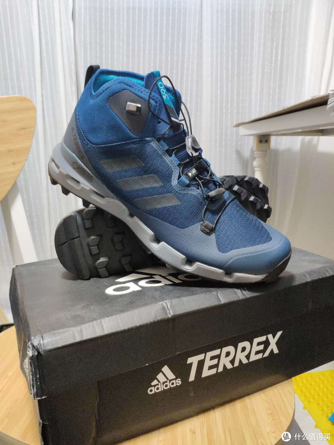 Adidas 阿迪达斯 Terrex Fast Mid GTX-Surround 登山鞋 开箱