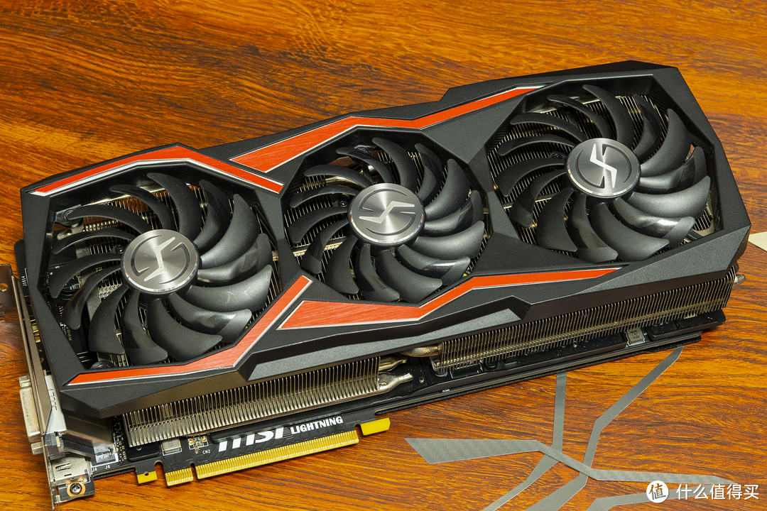 致即将失去光环的前地表最强显卡:msi 微星 gtx1080ti lightning 11g