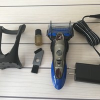 松下 ES-ST29 电动剃须刀外观展示(底座|毛刷|充电器)