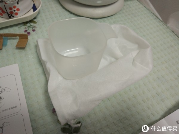 量杯的设计也就中规中矩了。
