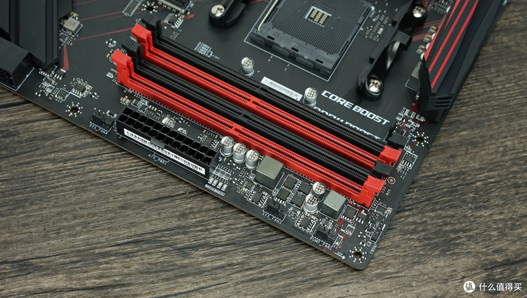 谁是真正的游戏神U?i7 8700K/Ryzen7 2700X同频战个痛!