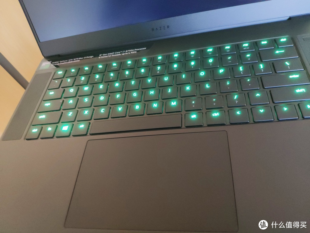 刀锋上跳跃的绿光—RAZER 雷蛇 灵刃2018 笔记本电脑开箱晒物