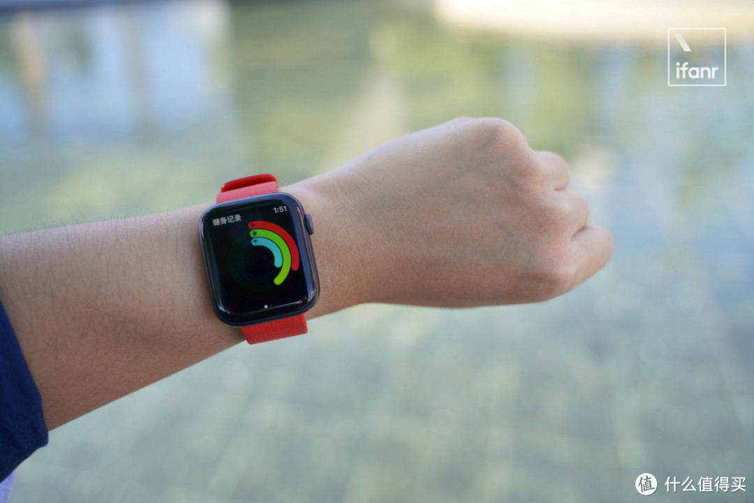 Apple Watch Series 4 首发评测：它是智能手表的 iPhone 4