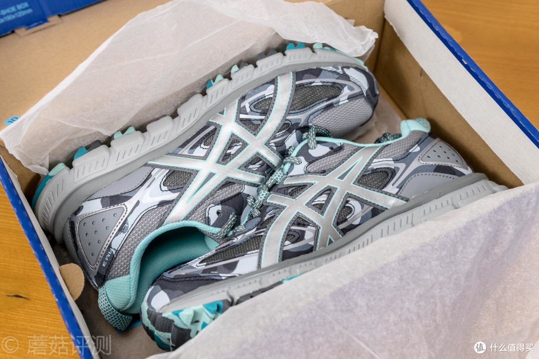 轻便舒适,价格不高,做工较粗犷—ASICS 亚瑟士 GEL-SCRAM 3 入门缓冲减震女式跑步鞋 开箱评测