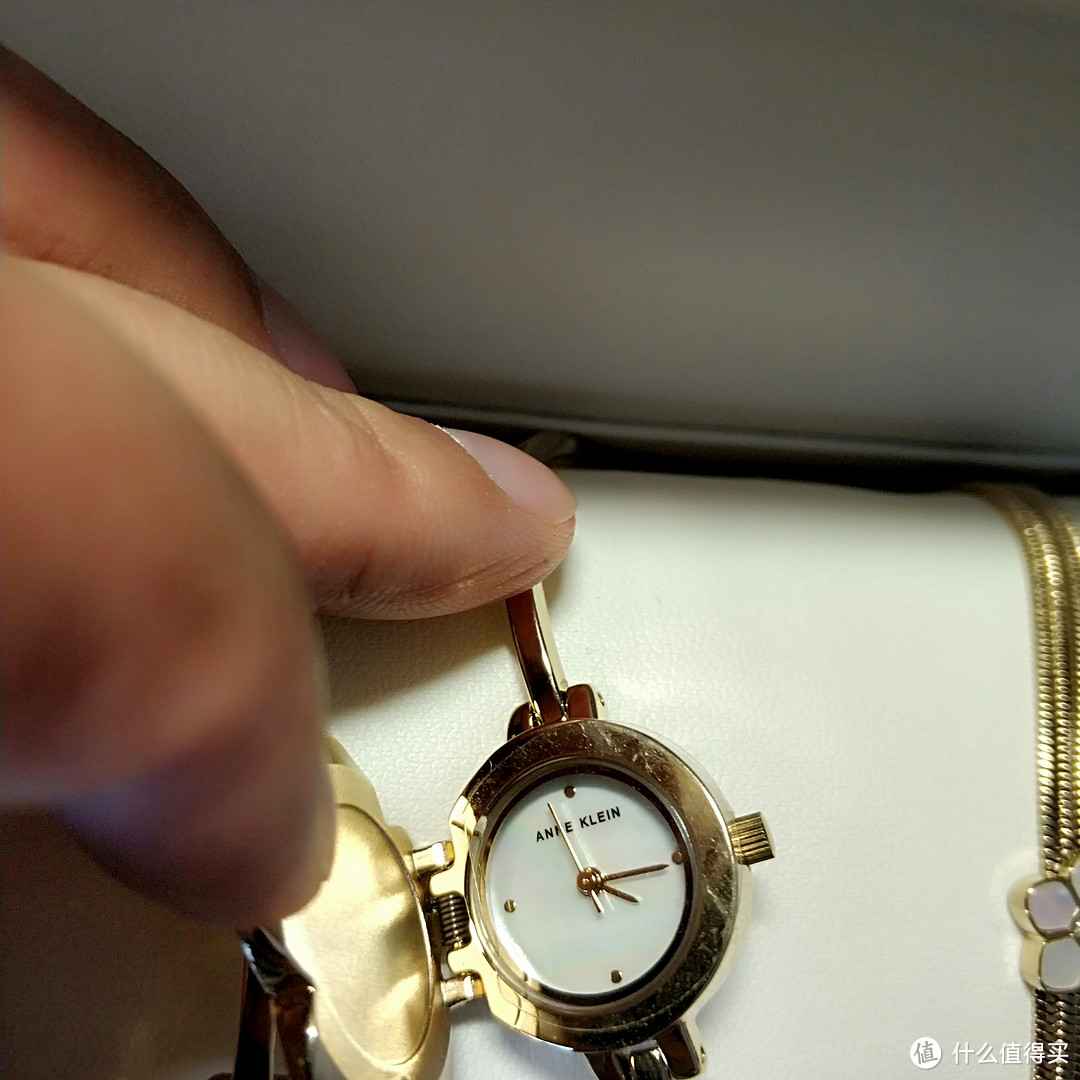 好看不贵的时装手表—Anne Klein 樱花手表套装简单开箱