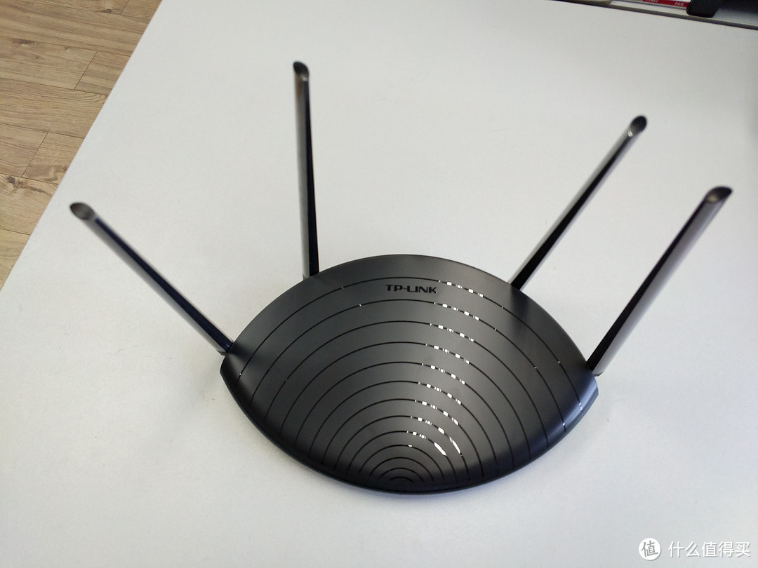 TP-LINK TL-WDR5660 1200M 5G双频智能无线千兆路由器开箱