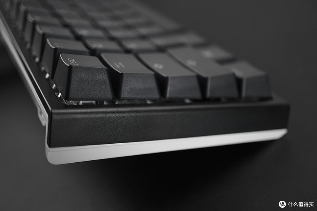 Akko x Ducky One 2 Mini RGB机械键盘拆解评测_键盘_什么值得买 Akko x Ducky One 2 Mini RGB机械键盘拆解评测_键盘_什么值得买