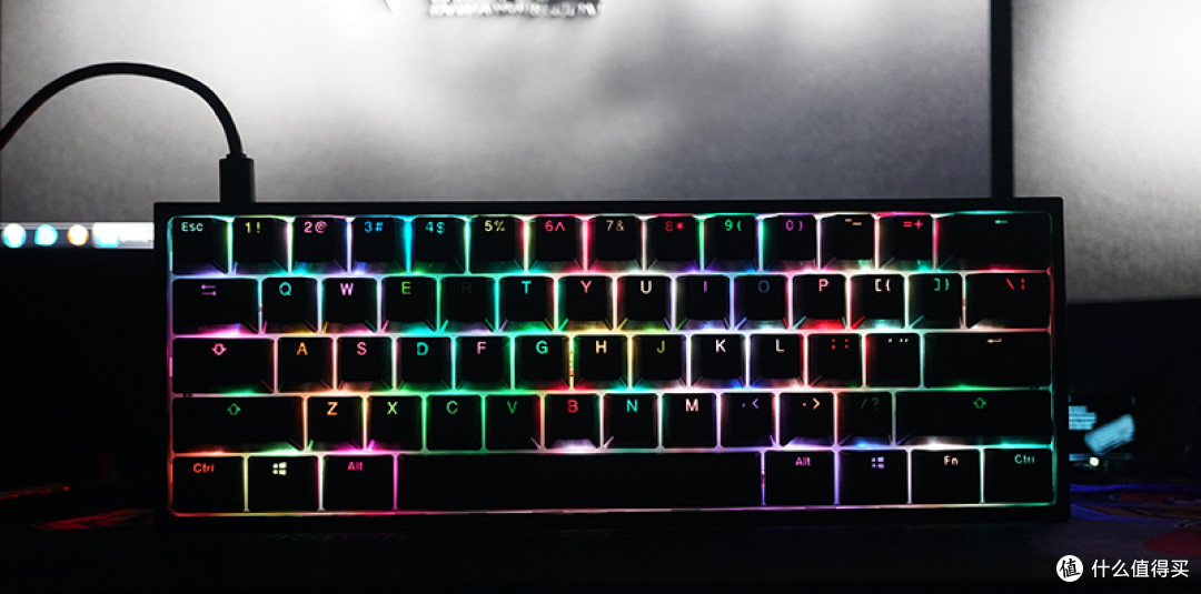 Akko x Ducky One 2 Mini RGB机械键盘拆解评测_键盘_什么值得买 Akko x Ducky One 2 Mini RGB机械键盘拆解评测_键盘_什么值得买