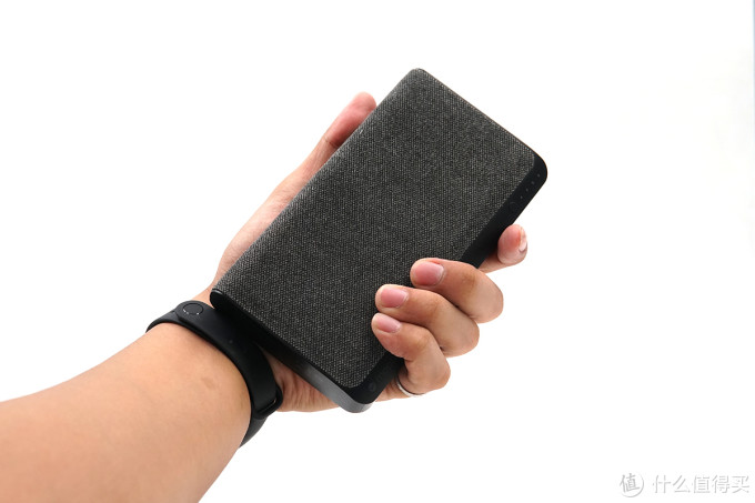 一千块的充电宝长啥样？mophie powerstation USB-C XXL移动电源全面评测