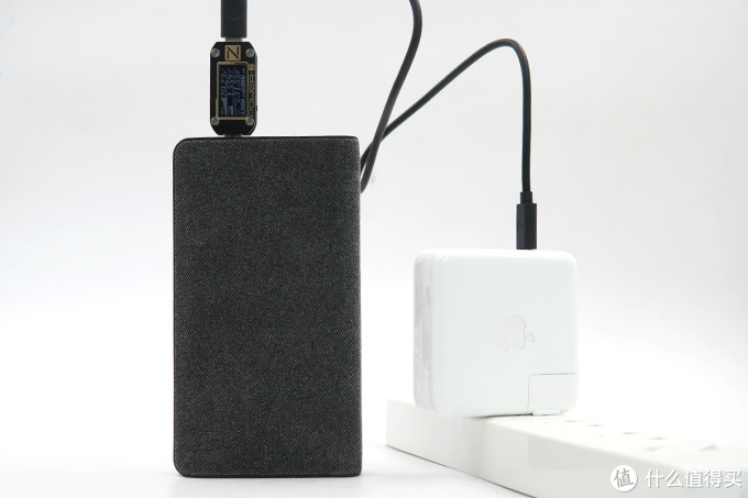 一千块的充电宝长啥样？mophie powerstation USB-C XXL移动电源全面评测
