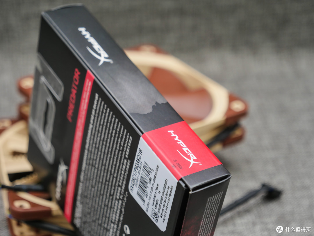 RGB+高频Bdie革故鼎新之作：金士顿Predator RGB 3600MHz 2x8G内存开箱