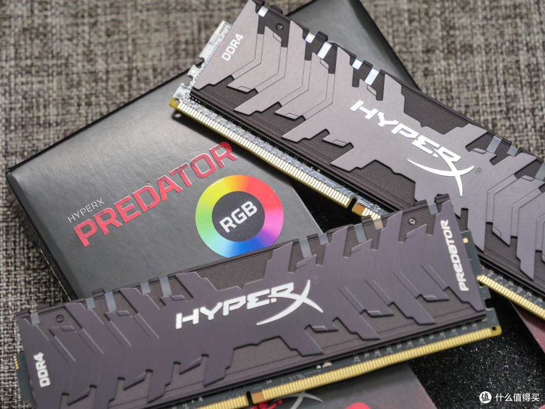 RGB+高频Bdie革故鼎新之作：金士顿Predator RGB 3600MHz 2x8G内存开箱
