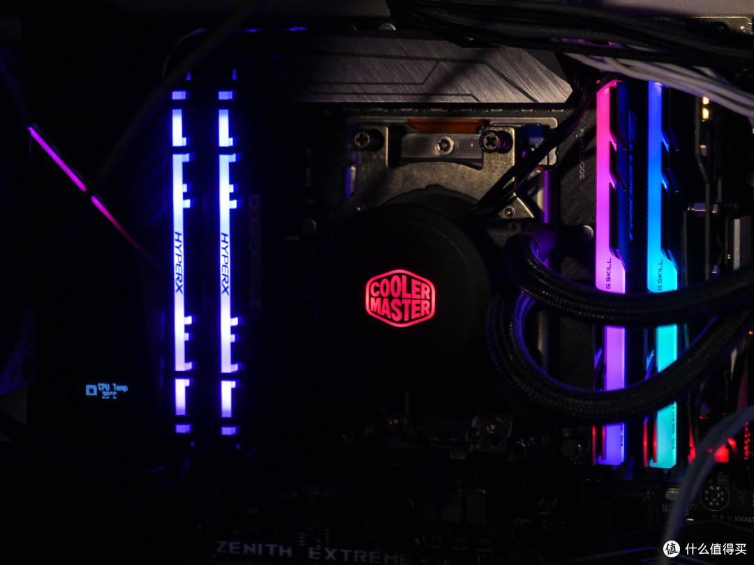 RGB+高频Bdie革故鼎新之作：金士顿Predator RGB 3600MHz 2x8G内存开箱
