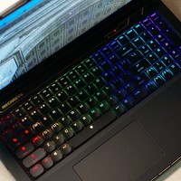 机械革命 X8Ti Plus 游戏本使用体验(背光|呼吸灯|摄像头|接口)