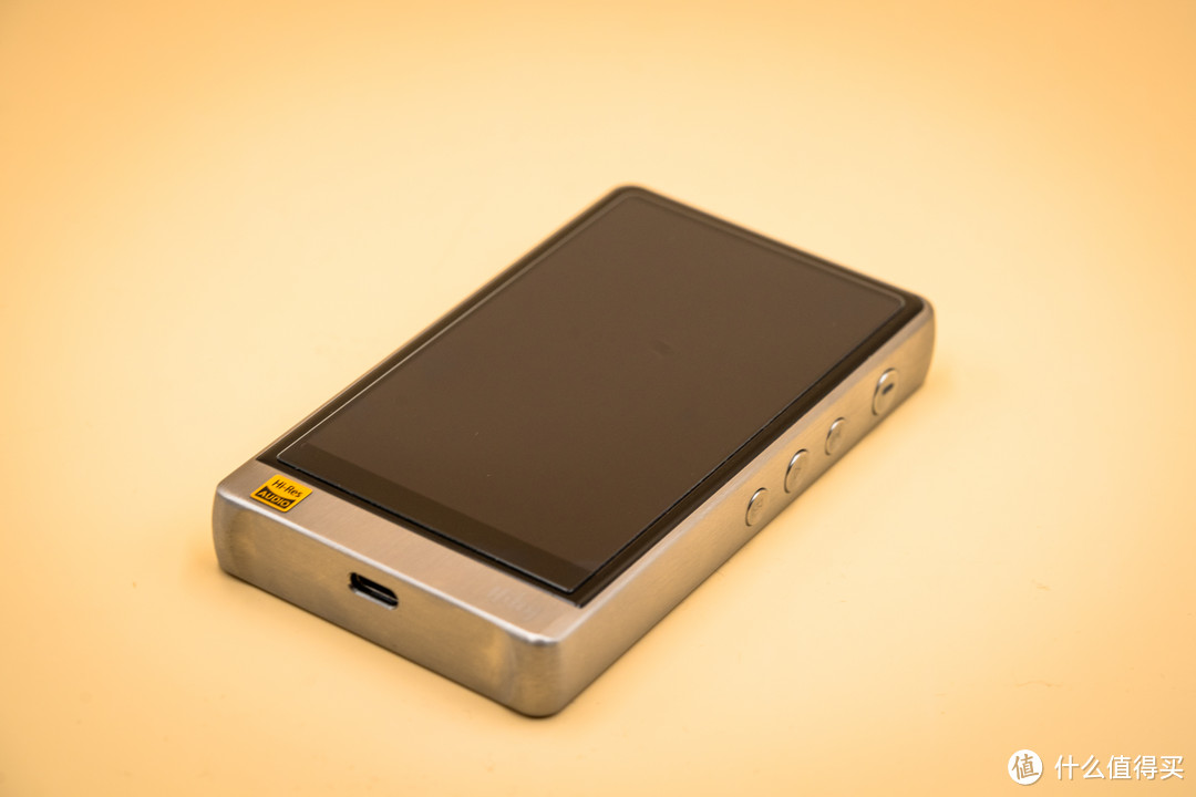 能玩农药的国砖战的过hifi加持的手机么?