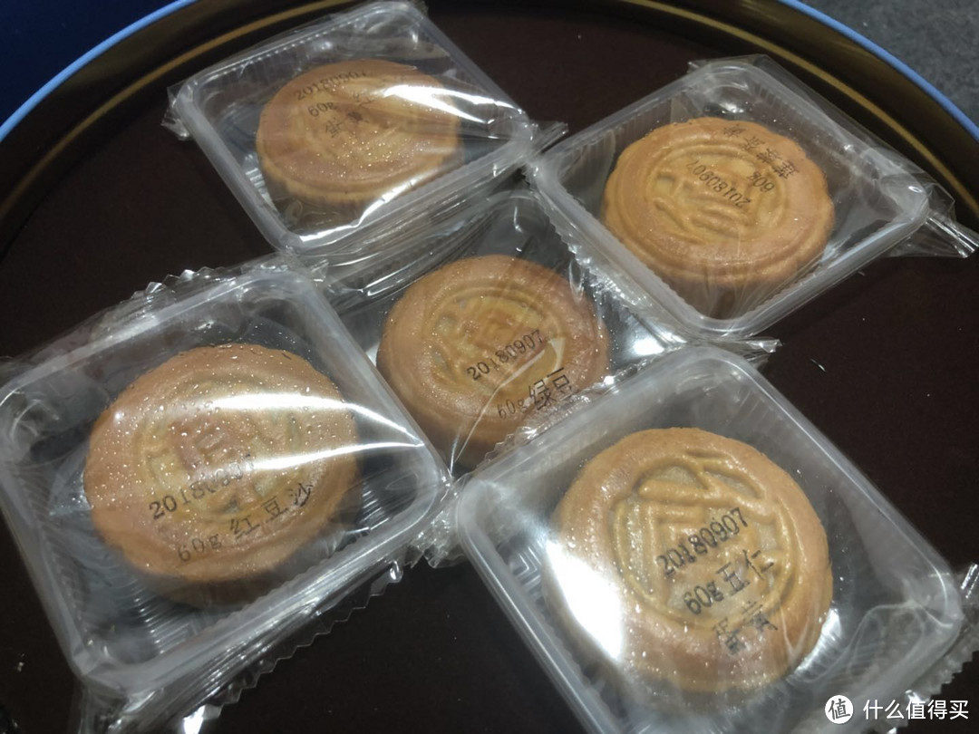 来自张大妈的中秋月饼礼盒：在一起，更值得！SMZDM 什么值得买 月饼礼盒开箱