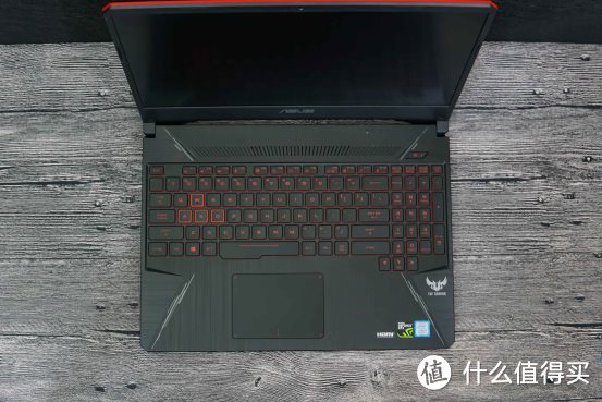 全新升级，地位依旧—ASUS 华硕 飞行堡垒6 笔记本电脑 评测