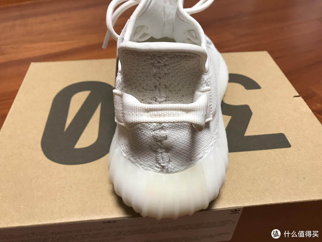 百万货量 随便买的白YEEZY 和尺码建议