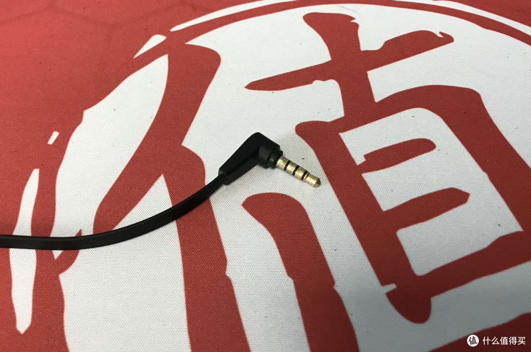 为这一丝亮骚的红:CREATIVE 创新 Aurvana Live2 头戴耳机开箱
