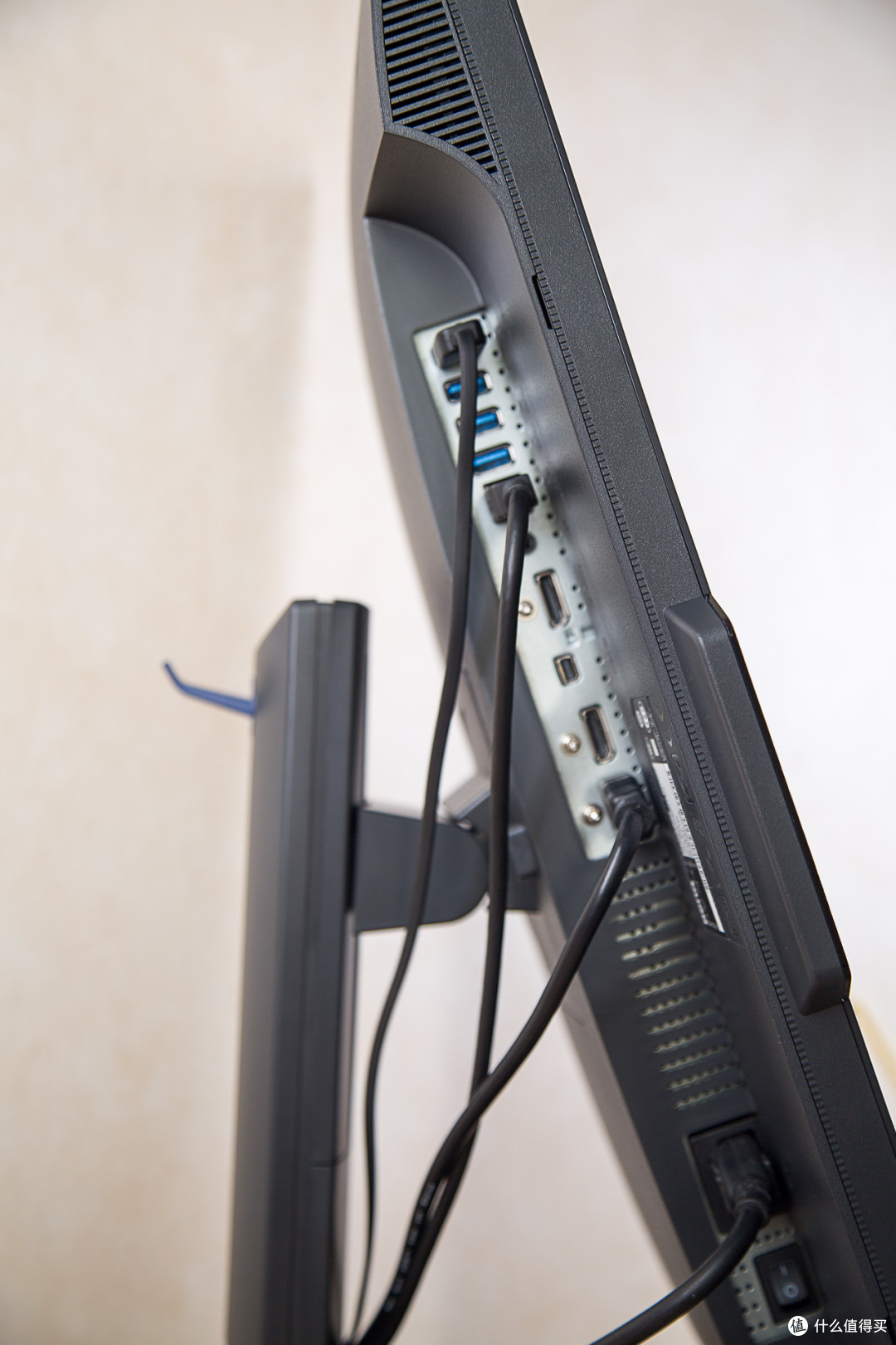 2K专业显示器？这款为专业设计师的明基 PD2500Q 到底如何？（附1080P屏幕对比）