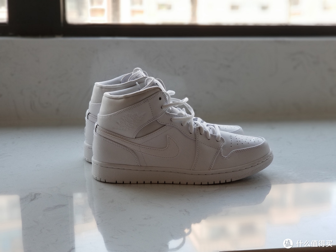 我的第一双AJ：Air Jordan 1纯白 篮球鞋开箱试穿（附真人兽）