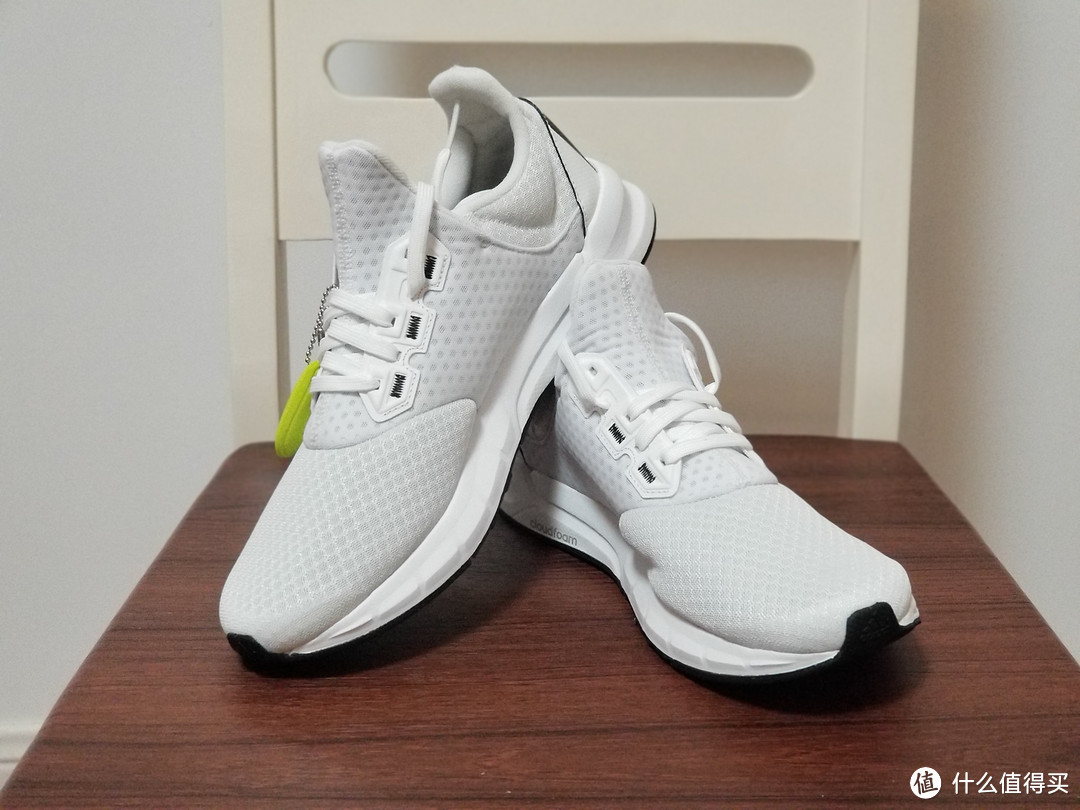 白菜价小白鞋：Adidas 阿迪达斯 falcon elite 5 运动鞋开箱上脚（真人兽）