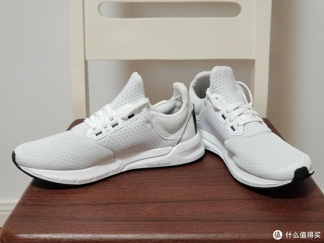 白菜价小白鞋：Adidas 阿迪达斯 falcon elite 5 运动鞋开箱上脚（真人兽）