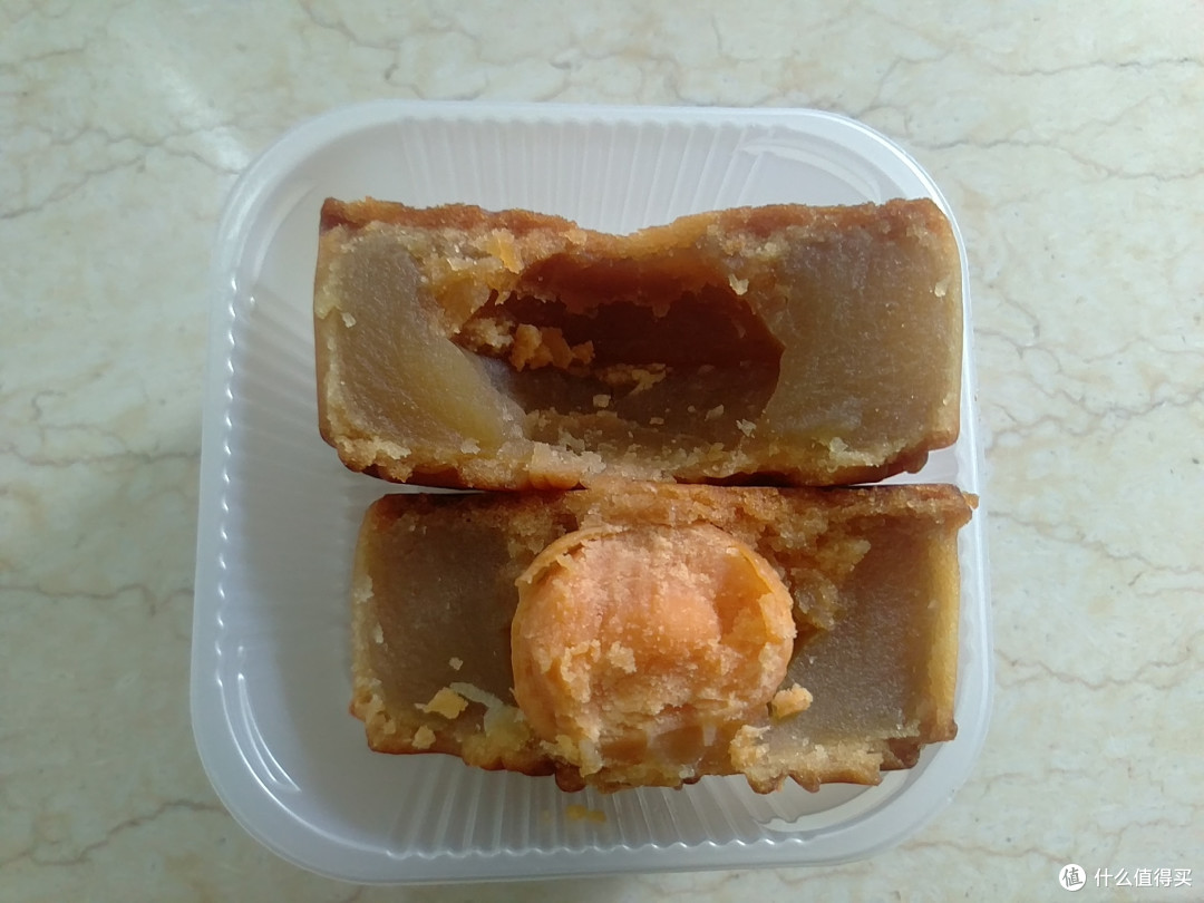 北派广式月饼? 金九笑尝稻香陪赏月