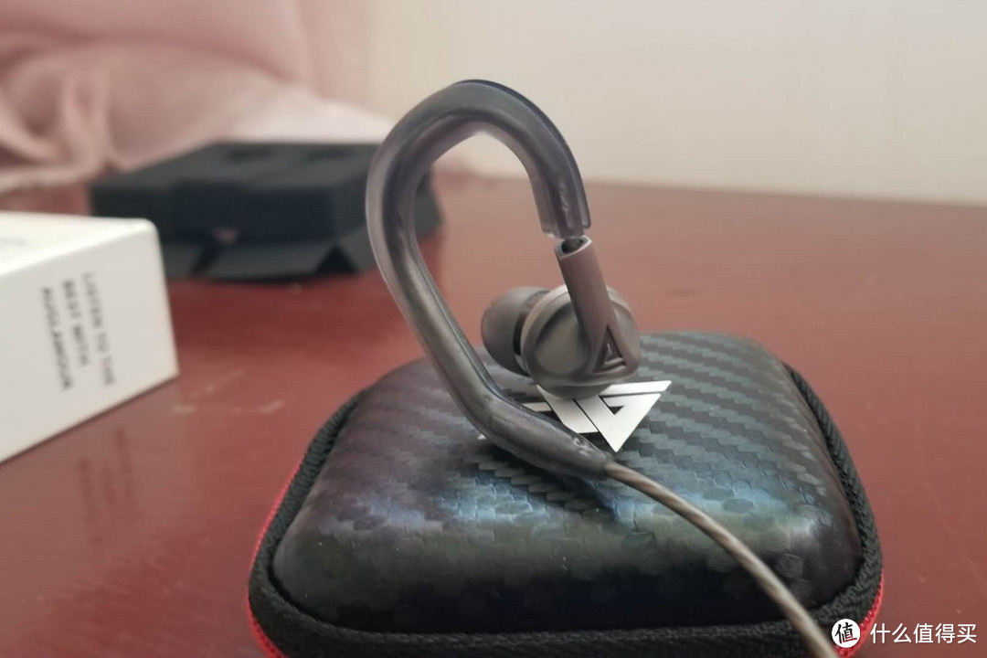 材质?音质?--简评AUGLAMOUR徕声 F200 入耳式动圈耳机