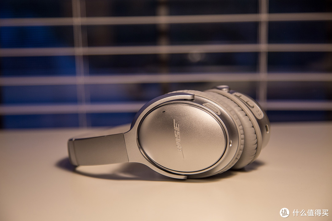 BOSE QC35 II  vs SONY 索尼 MDR-1000XM2 耳机