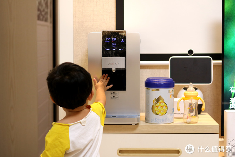 不需要安装的智能净水机，还能给宝宝冲奶粉，实测性能如何？