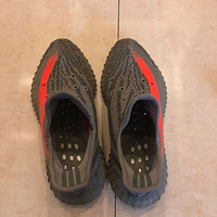 阿迪达斯 YEEZY 350 ?运动鞋使用感受(回弹感|鞋底|鞋带)