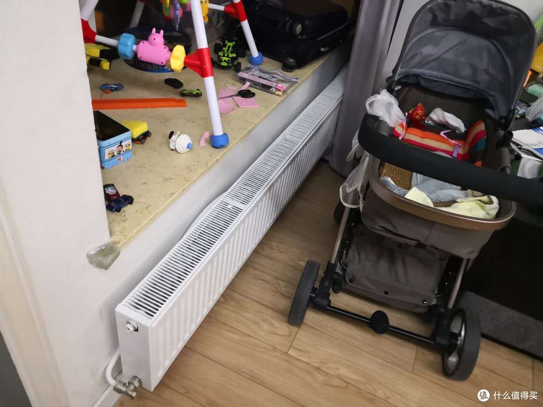 拥有一个温暖的家——明装暖气片