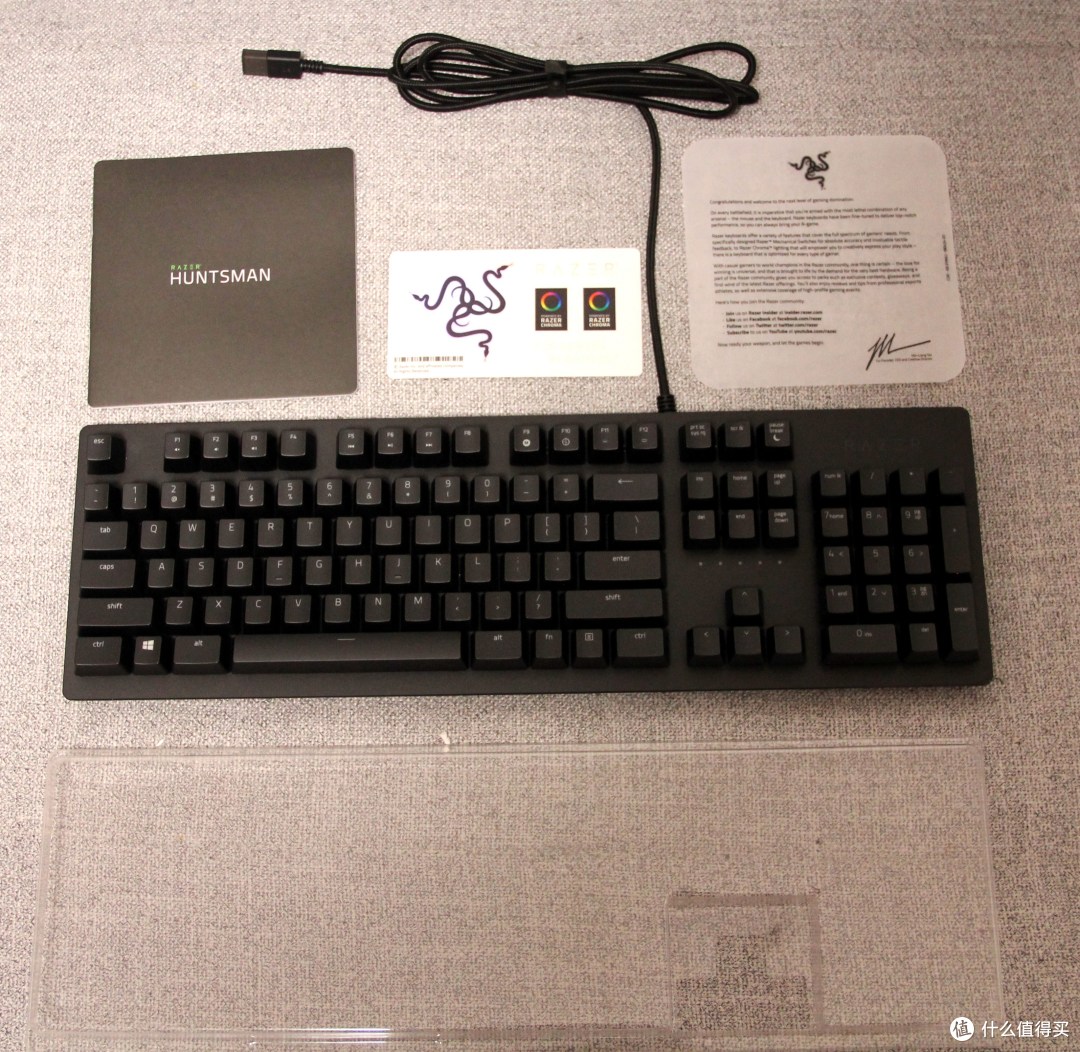 雷蛇键盘只能玩儿游戏？不存在的-雷蛇RAZER 猎魂光蛛游戏光学机械键盘评测