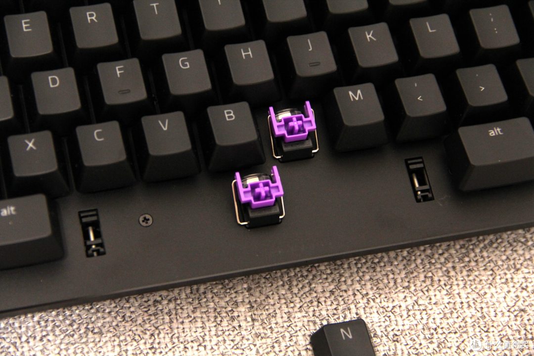 雷蛇键盘只能玩儿游戏?不存在的-雷蛇RAZER 猎魂光蛛游戏光学机械键盘评测