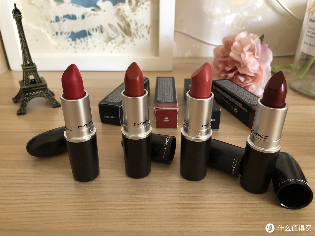 从左至右：Ruby woo, Chili, See sheer, Rocker