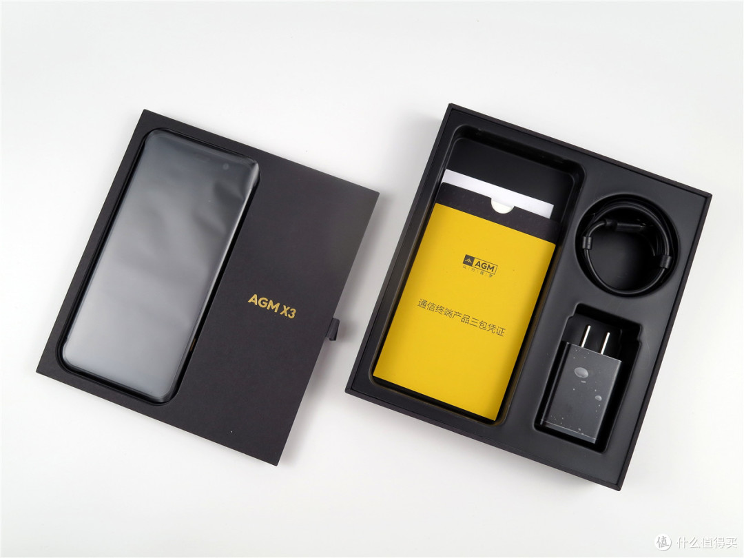「超逸酷玩」使用一款防摔、防水防尘、-30度不关机的AGM X3户外手机是啥感觉?