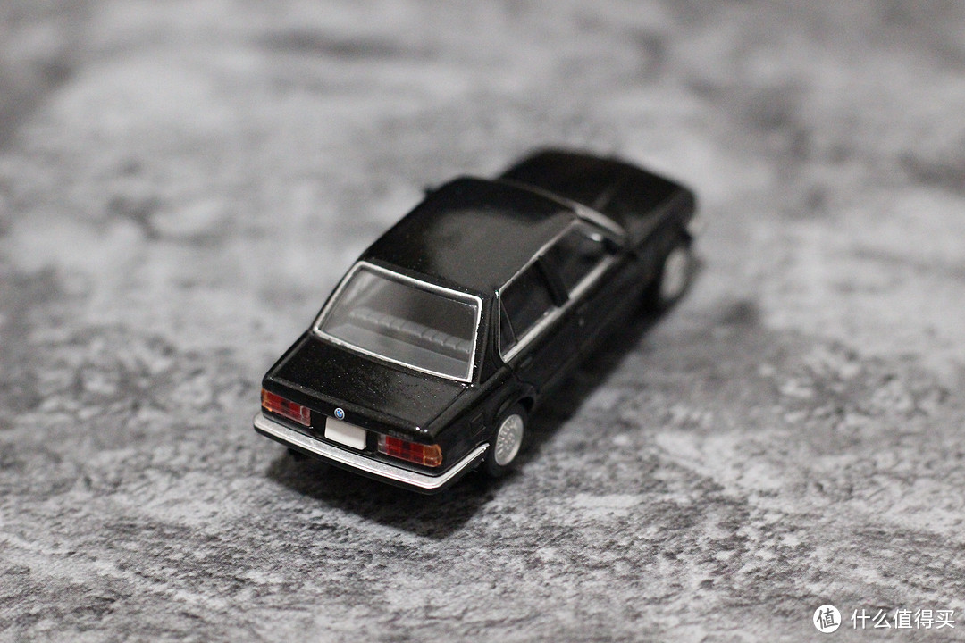 TOMICA 多美卡 TLV BMW E30 318i/ 325i 开箱晒单