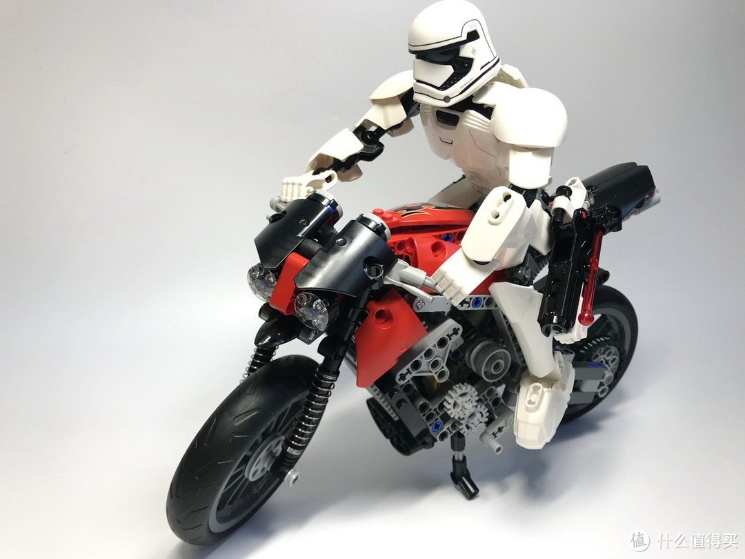 LEGO 乐高 拼拼乐 篇169：最佳摩托骑手 75114 第一秩序暴风兵 First Order Stormtrooper