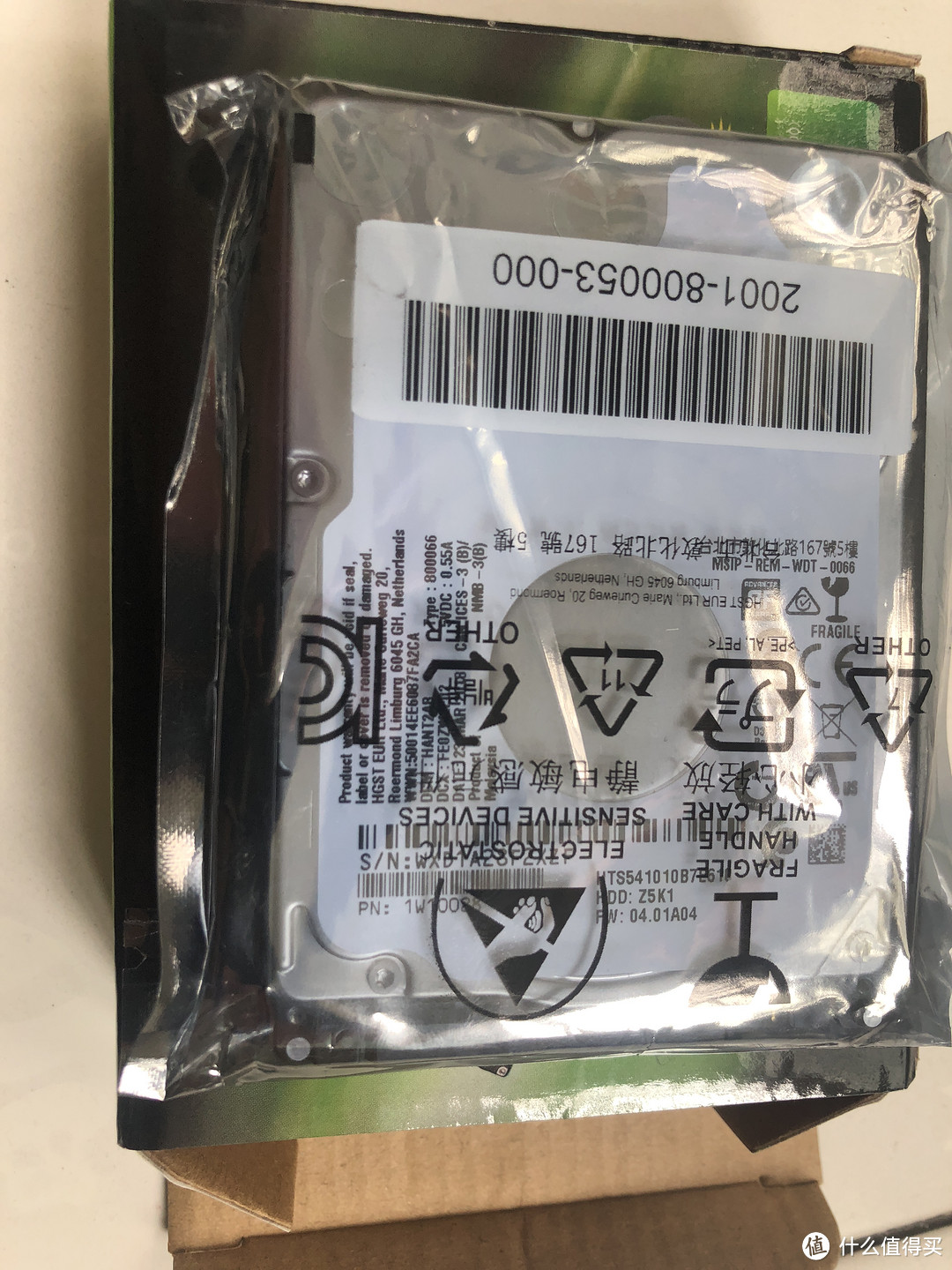 HDD换SSD，是倒退还是安稳？接替宇瞻翻车豹，HGST2.5寸1THDD开箱