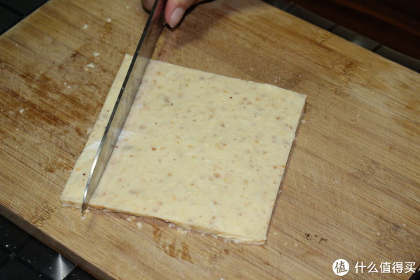 十一空闲做啥好?带着俩娃DIY制作手工牛轧糖