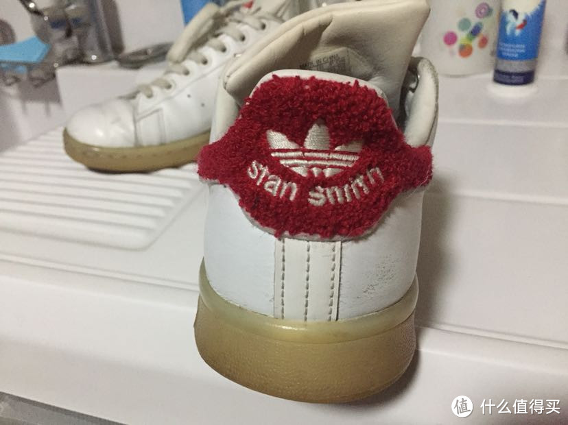 女鞋男穿-尺码分享adidas Stan Smith毛绒红尾，不知名型号