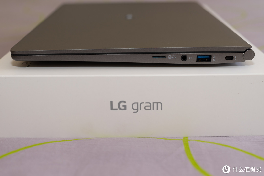 软硬结合，打造最出色的gram级别笔电——LG gram2018版笔电评测及升级报告