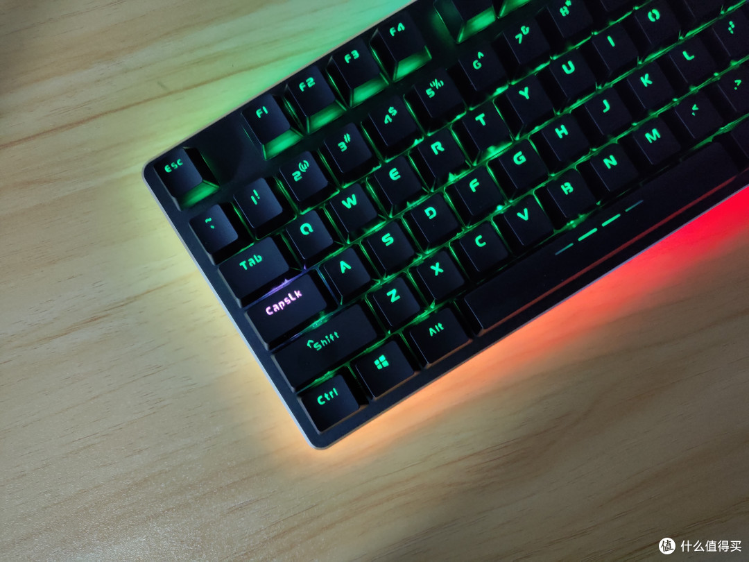 流光溢彩缀桌面—达尔优ek925 rgb机械键盘开箱