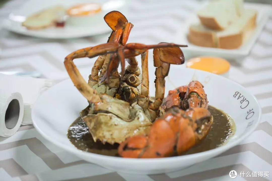 想要了解斯里兰卡美食，这一只肥美的大螃蟹就已足够！