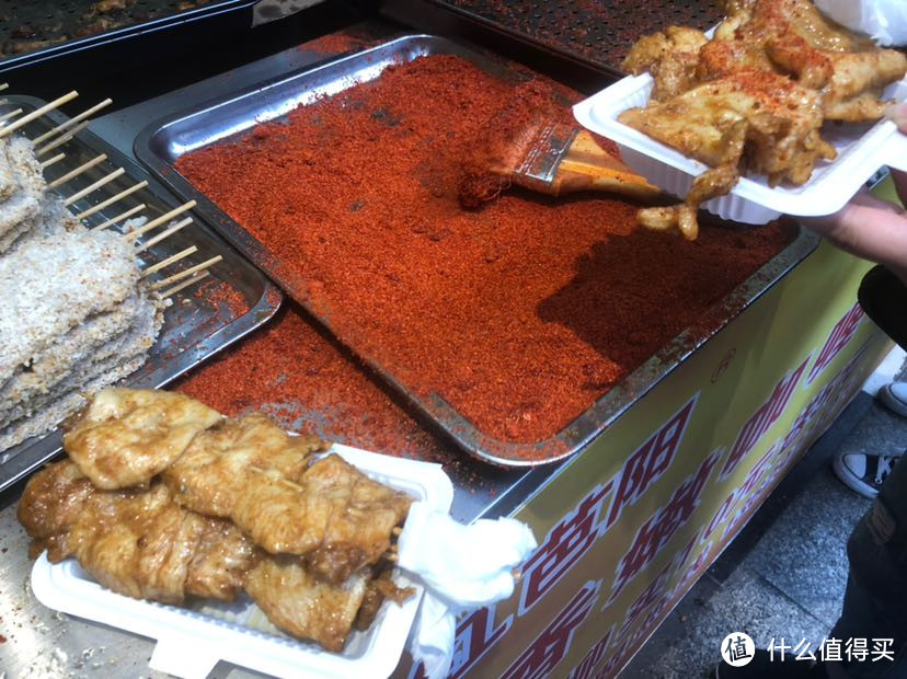 沙坪坝三峡广场卡卡角角的香嫩咖喱肉和吃不亏包子