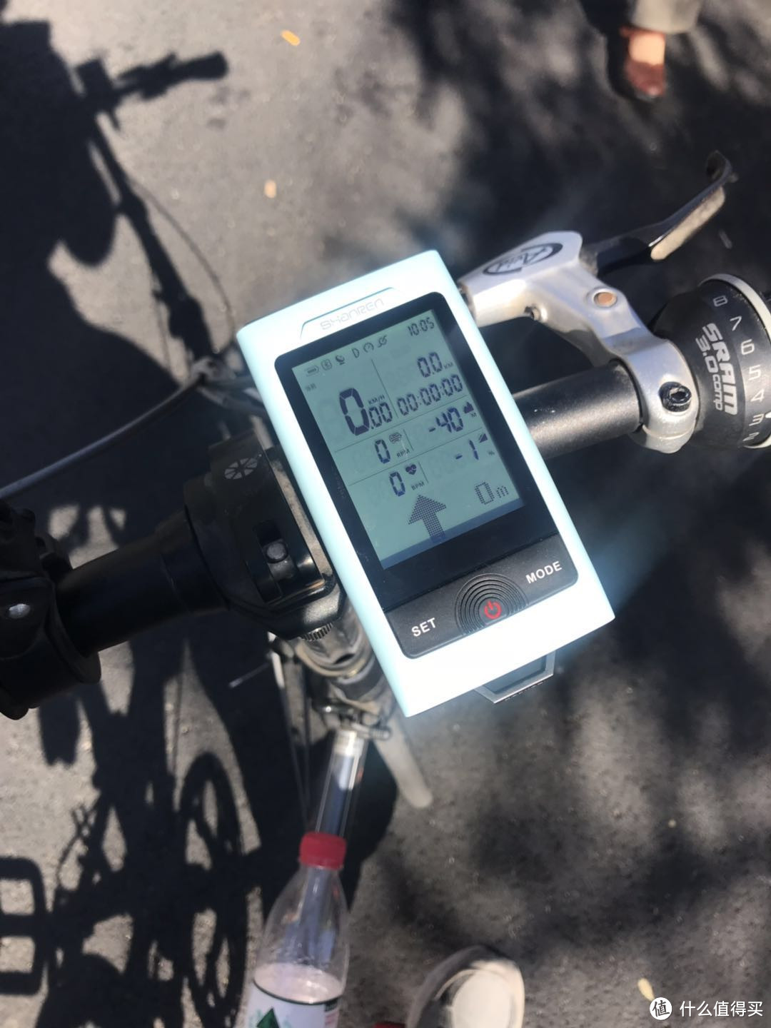不专业通勤骑行者角度评测山人技术 DISCOVERY智能码灯