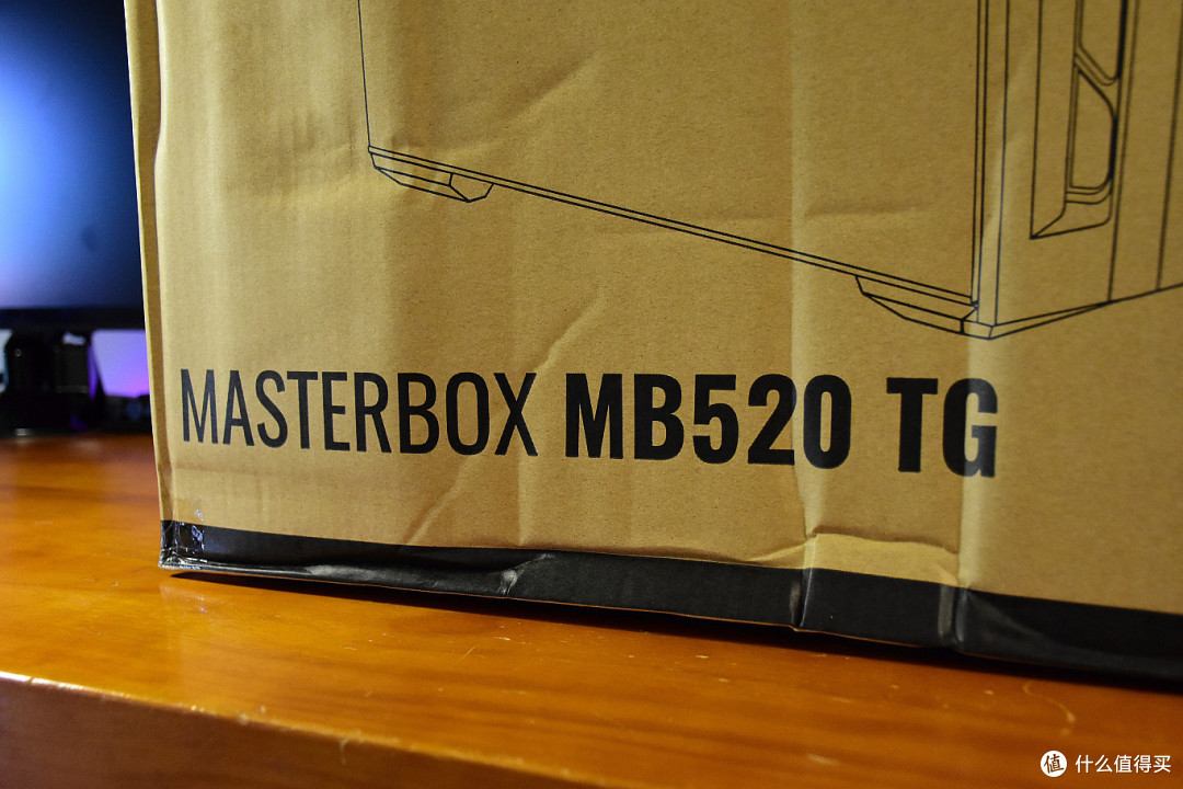 小姨子来了没啥好接待的,装个机吧!暨 酷冷至尊 MB520 旋风机箱 + MWE GOLD 650W 电源开箱