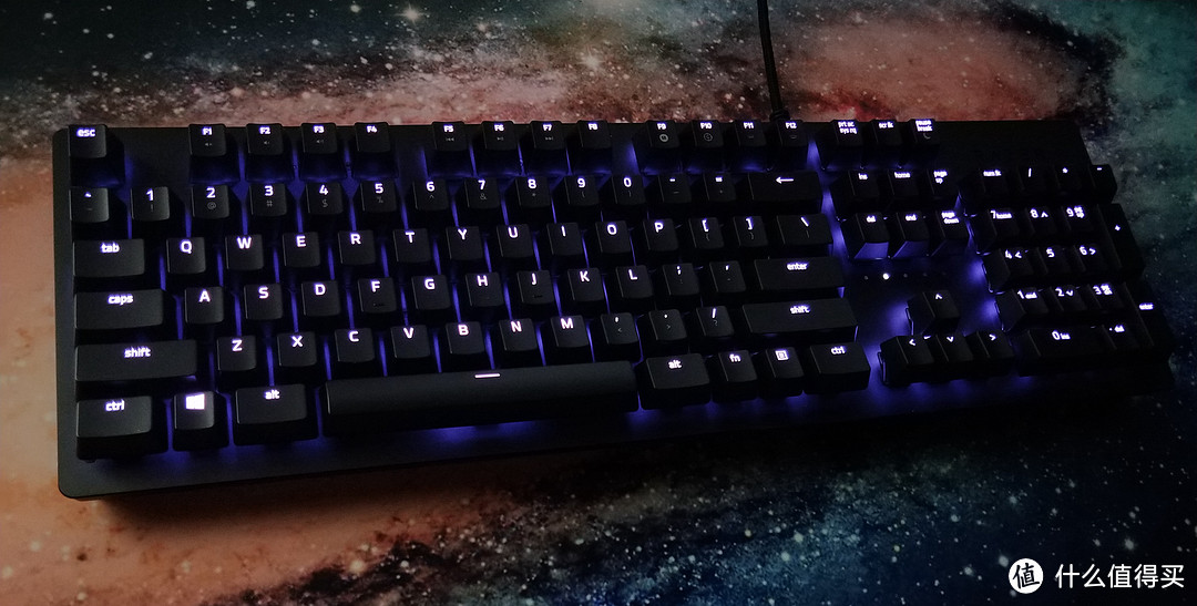 猎魂光蛛游戏光学机械键盘——外形端正灯光内敛的新秀