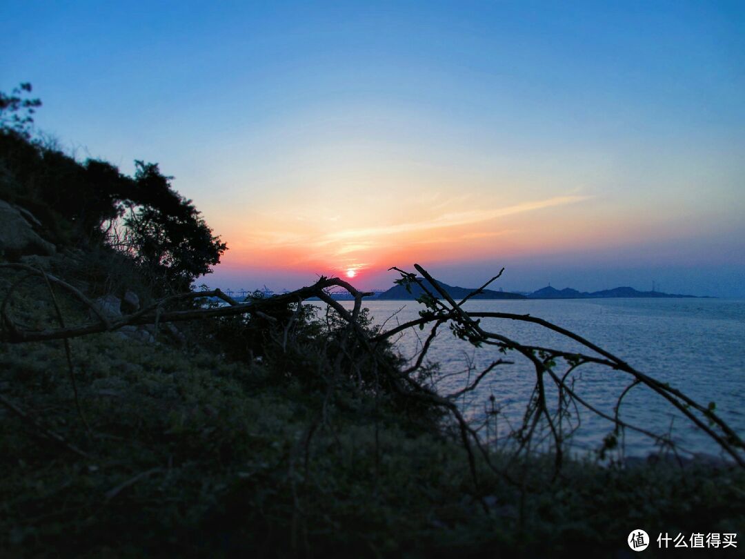 ​东海之东有璀璨东极岛—魔都以东夕阳海岸沙滩洋山岛徒步，寻荒岛露营探秘